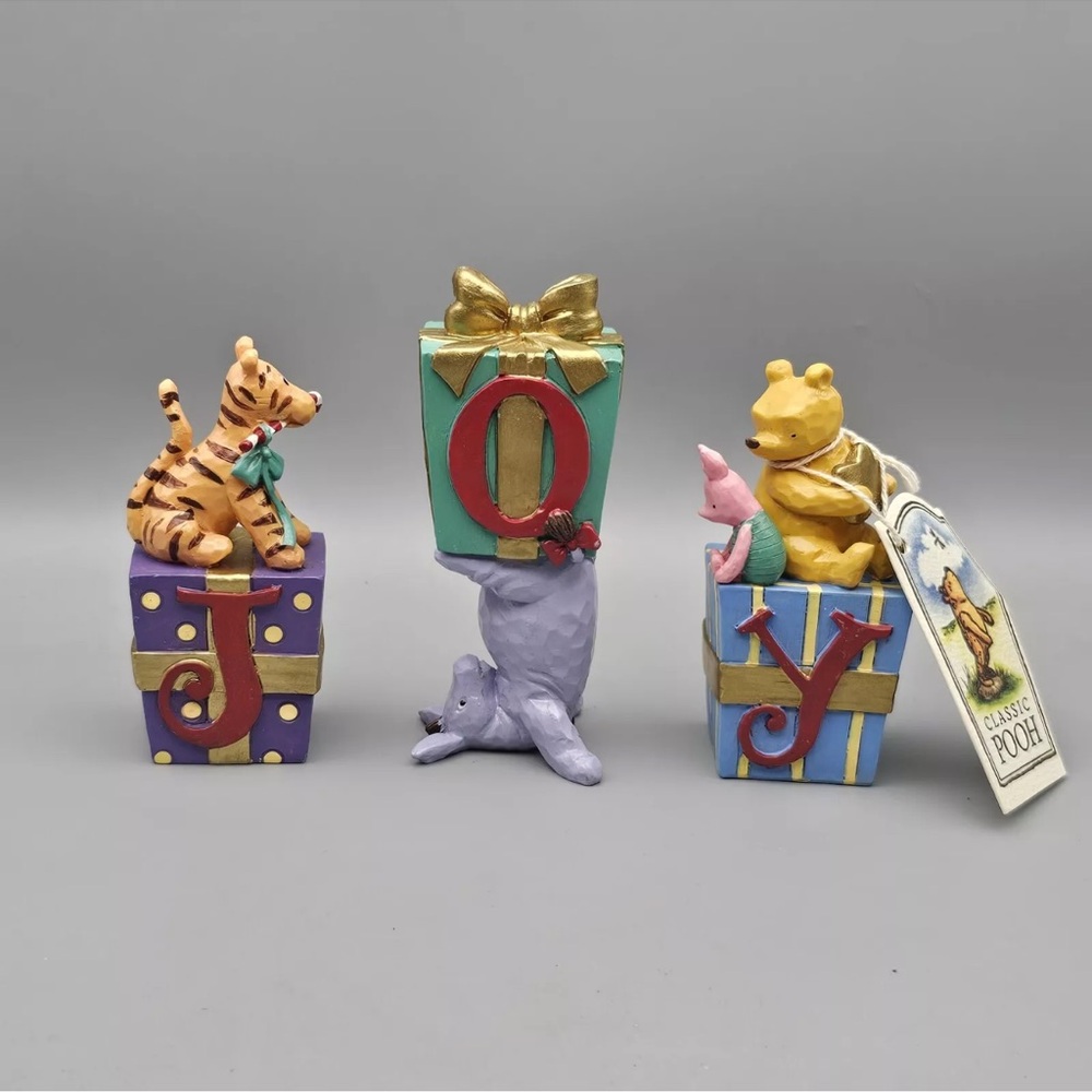 Disney’s Classic Pooh Christmas Joy Figurine Set